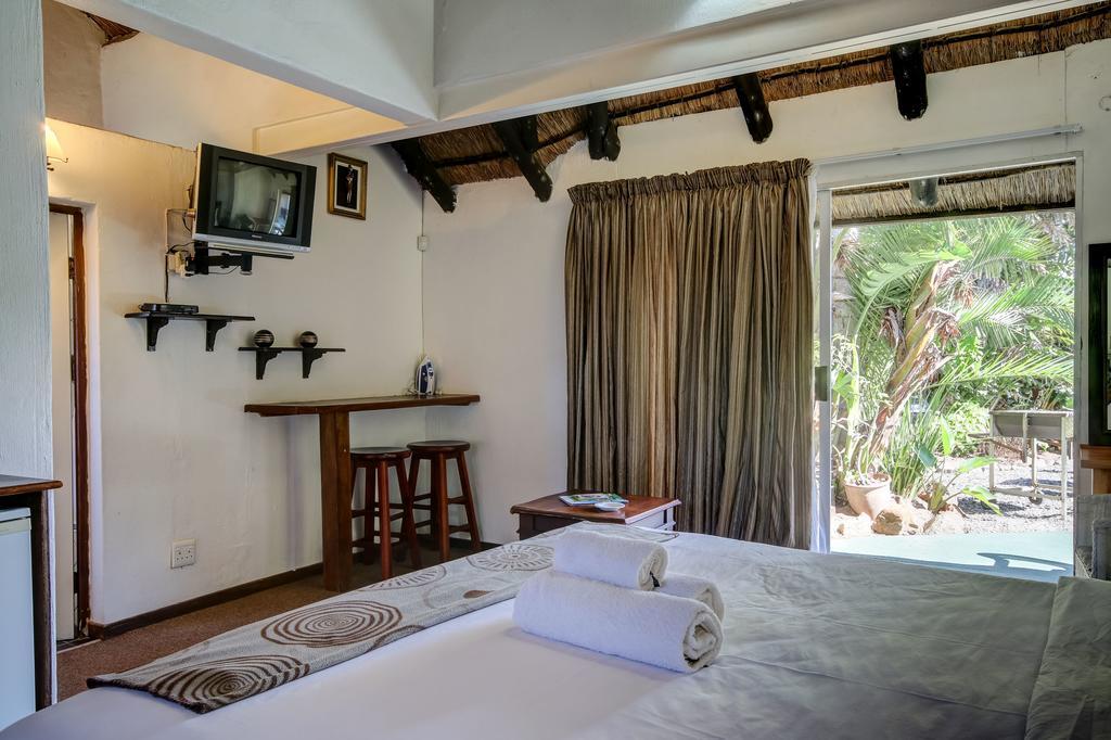 Khaya La Manzi Guest Lodge Hibberdene Esterno foto