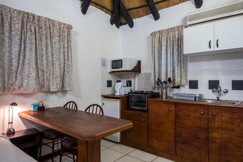 Khaya La Manzi Guest Lodge Hibberdene Esterno foto