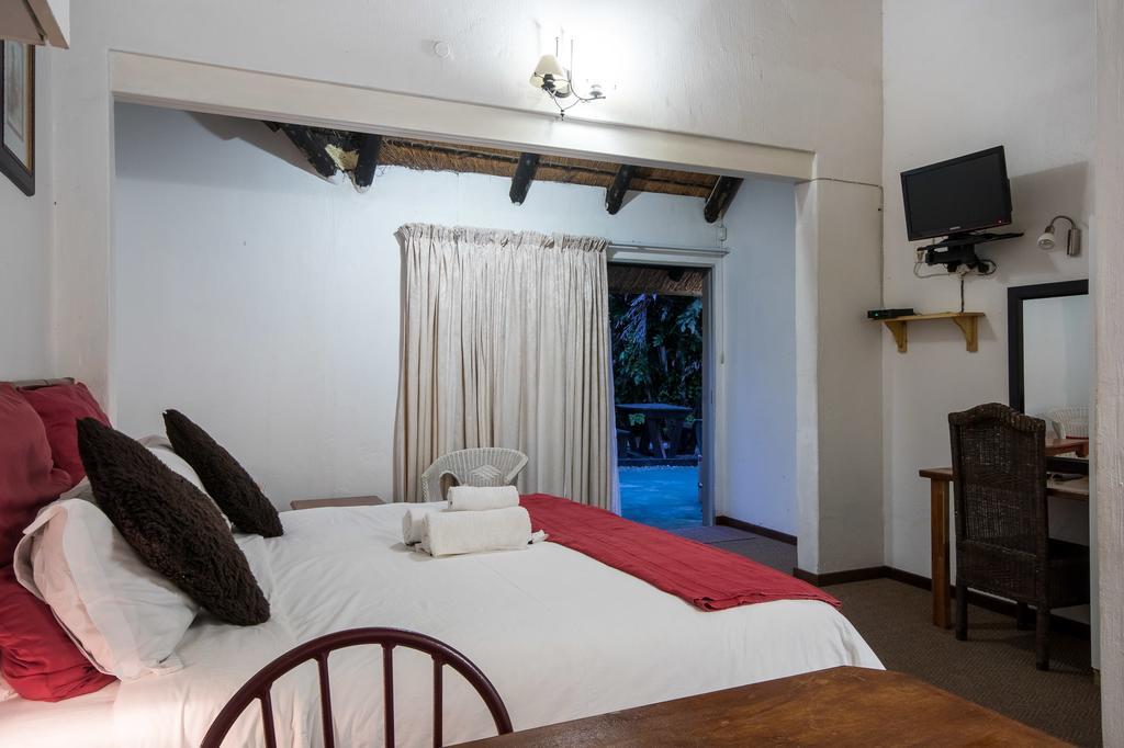 Khaya La Manzi Guest Lodge Hibberdene Esterno foto
