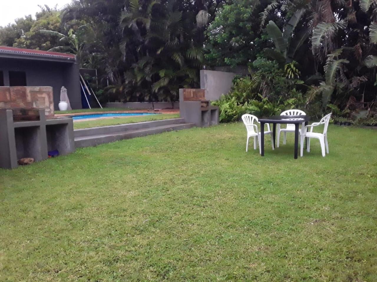 Khaya La Manzi Guest Lodge Hibberdene Esterno foto